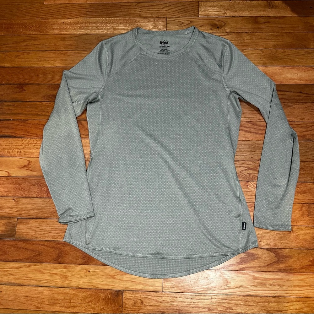 REI Co-op‎ Women’s Medium Gray Base Layer Long Sleeve